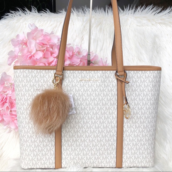 Michael Kors Handbags - NWT Michael Kors Sady Large Multifunctional Tote